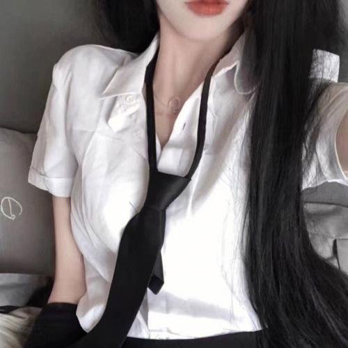 月光和华伦天奴